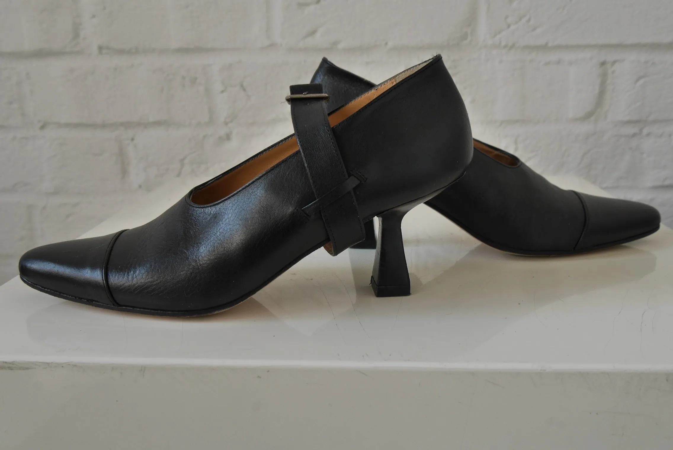 Ann Demeulemeester pumps with buckled strap 38 1980s  Antwerp 6 Avant-garde