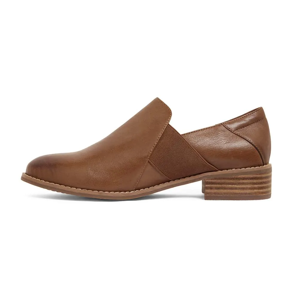 Baron Heel in Mid Brown Leather