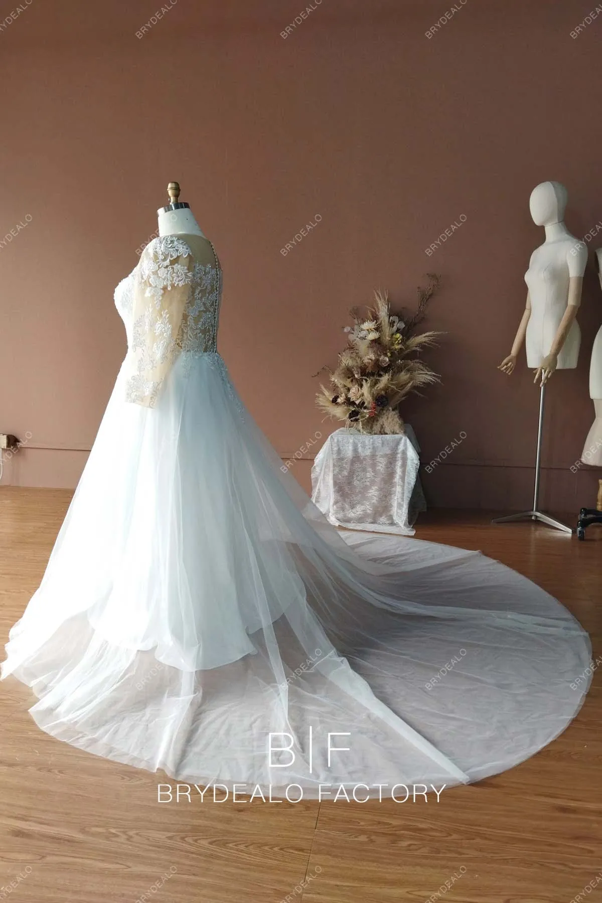 Designer Lace Plus Size Ball Gown Rustic Long Sleeve Wedding Dress