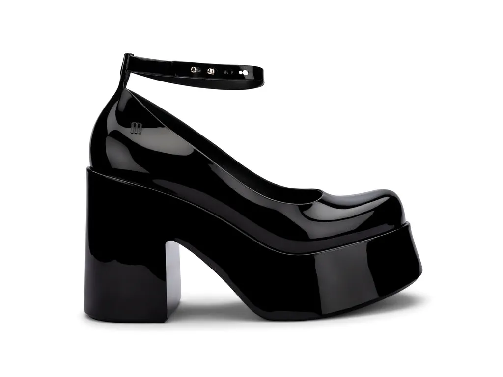 Doll Heel