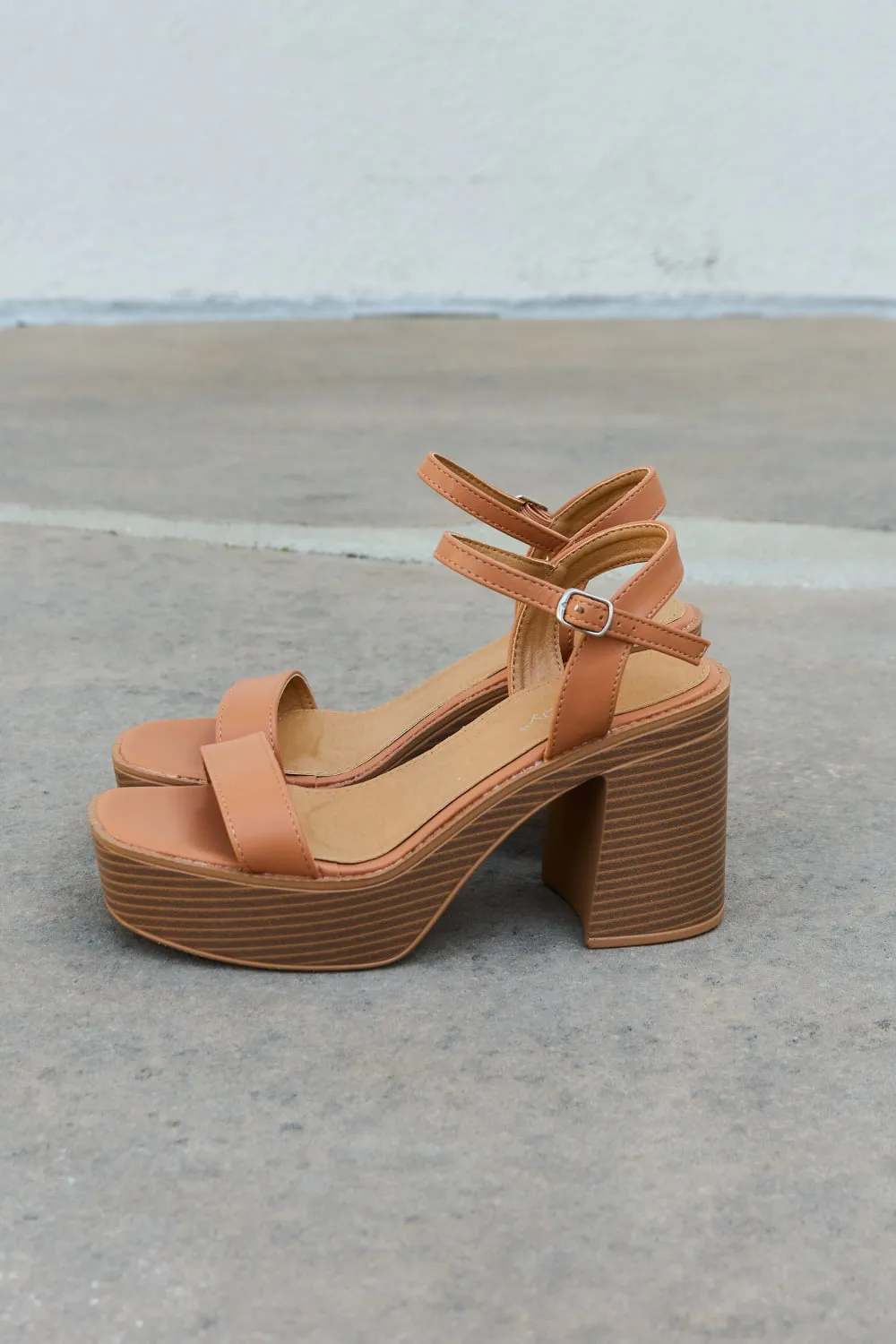 Feel It Platform Heel Sandals