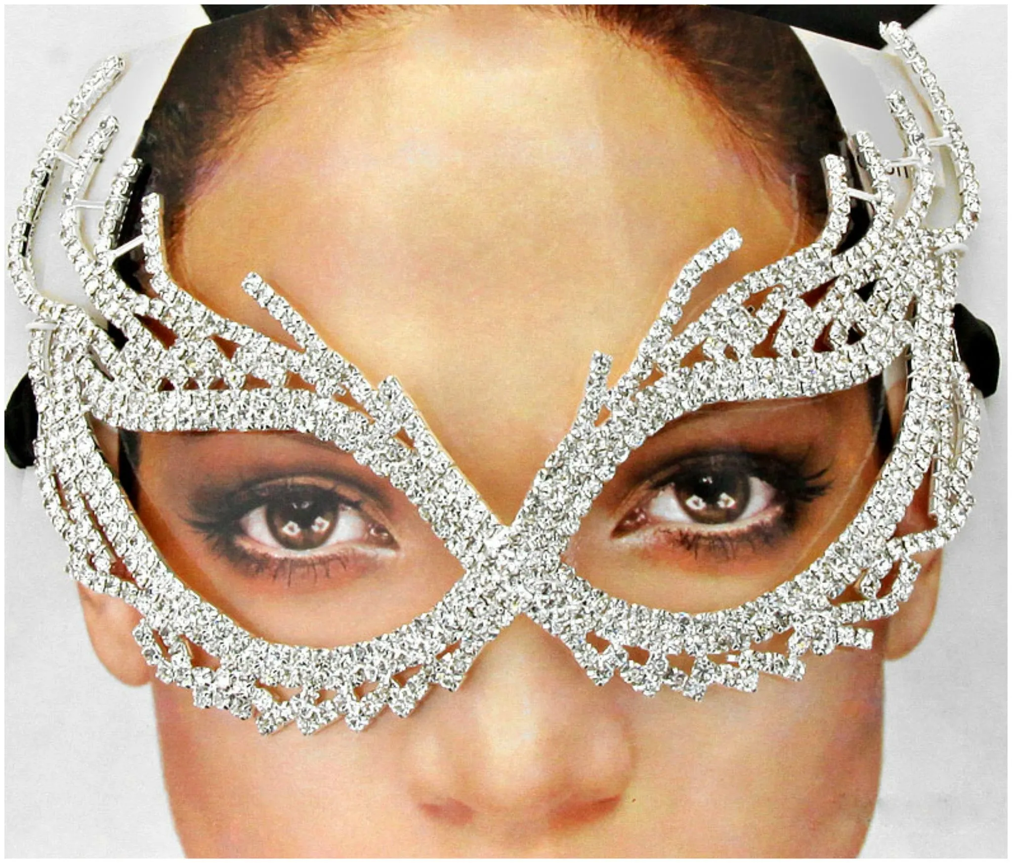 Nadelie Modern Cat Eye Masquerade Mask | Silver | Crystal