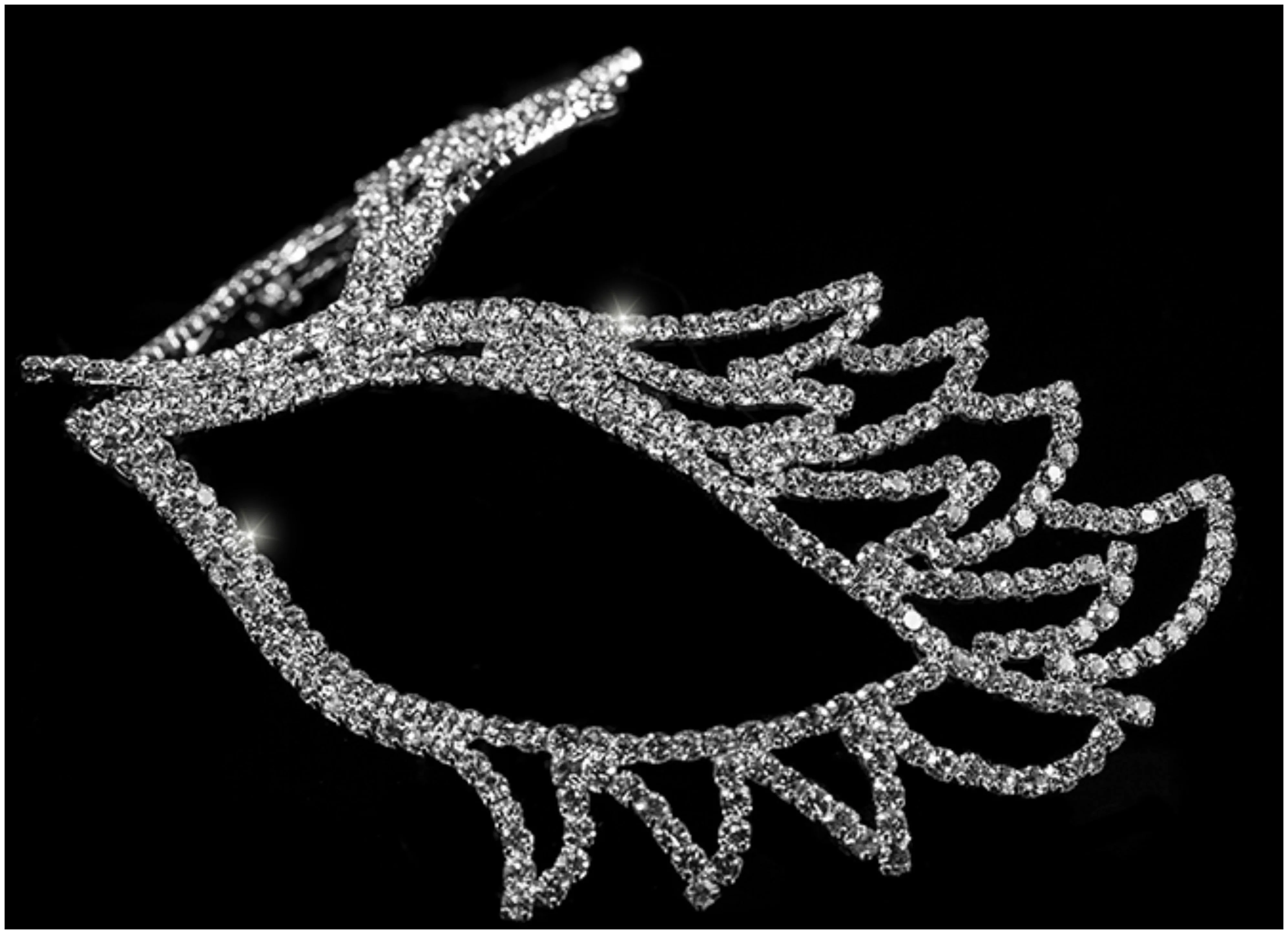 Shawna Fierce Silver Masquerade Mask | Crystal | Silver