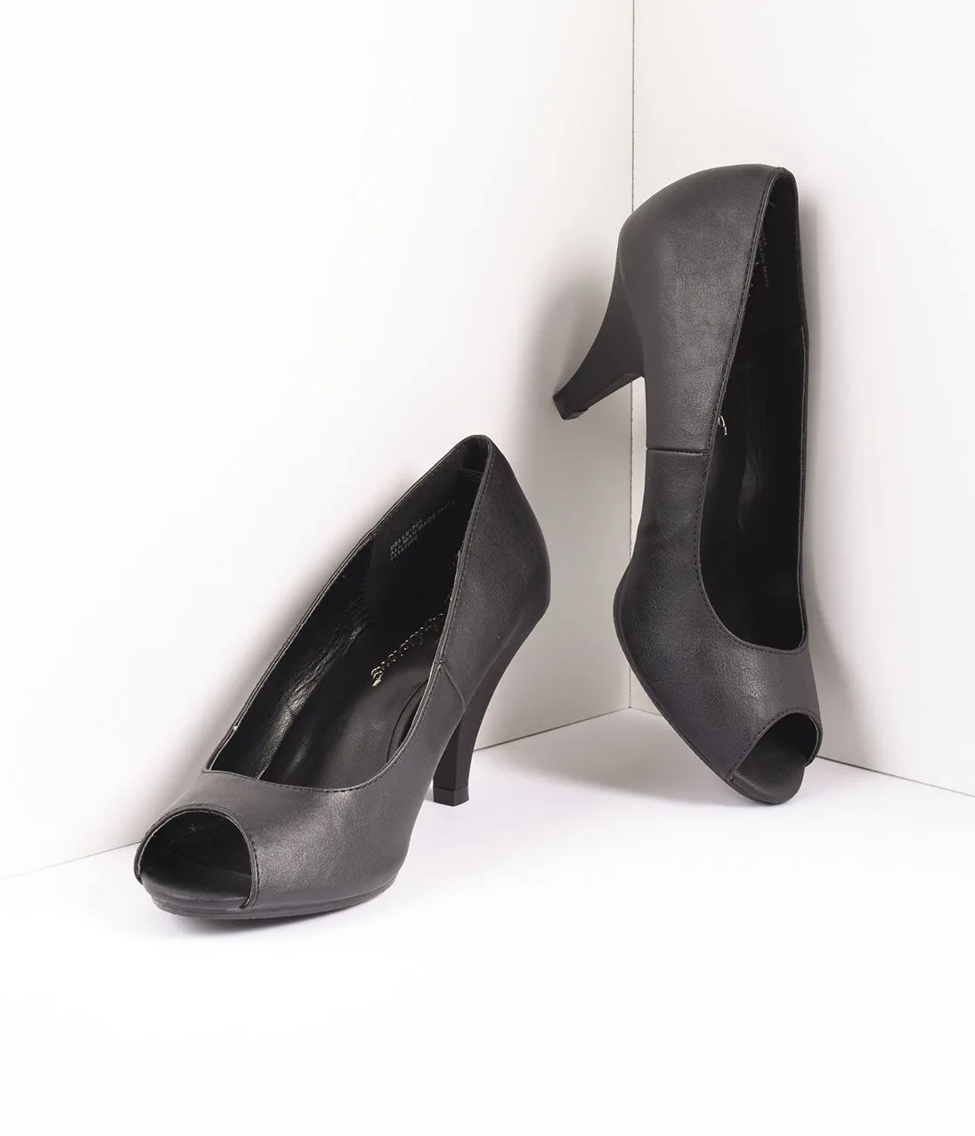 Vintage Style Black Matte Leatherette Peep Toe Pump